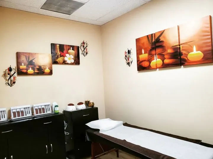 https://cdn.salonspotlight.com/photos/W1tIDuAxJtdZnUnI9L2O/f0d1102e-d259-4e00-bb30-a4a7b6db9880_720x720