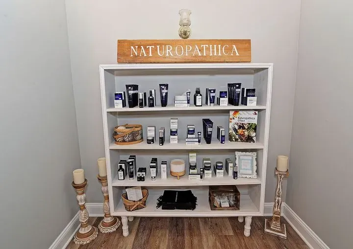 https://cdn.salonspotlight.com/photos/WEPgQ0wOVsM3cVCi13EE/32778320-db0c-4f99-8d6e-86da93ba2498_720x720