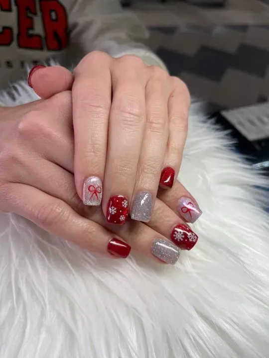 https://cdn.salonspotlight.com/photos/WMxHXRey4s9oBG0AUdb8/f05421a8-05d6-4318-bf87-3f88983eb1fe_720x720