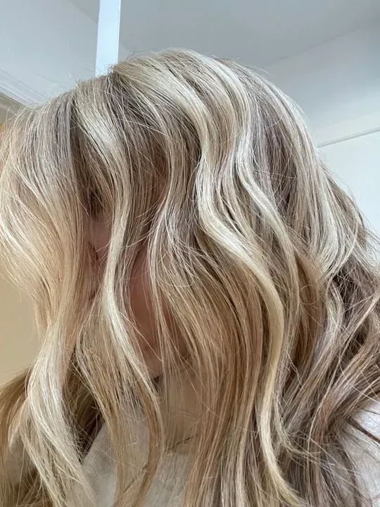 https://cdn.salonspotlight.com/photos/WNfLGOX0pZLJzo0bDqJ7/ecd0ca08-1b08-44ab-b35d-ef56166ab9bf_720x720