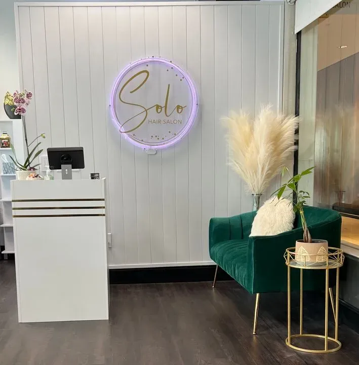 https://cdn.salonspotlight.com/photos/WOxIwcMUytnCGLlioRva/c7c6e110-79c5-4351-ae17-9fb98af9faac_720x720
