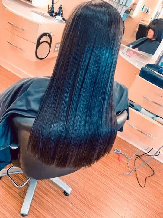 https://cdn.salonspotlight.com/photos/WQTslHfr2gHfwIcwxF6K/d96781ed-ac55-4047-8da0-5d38050597d4_720x720