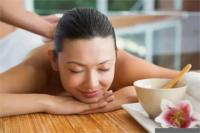 https://cdn.salonspotlight.com/photos/WVJ20rTJa4mEGWBfipu4/095f57c3-9d80-4781-b568-a2230c80a896_720x720