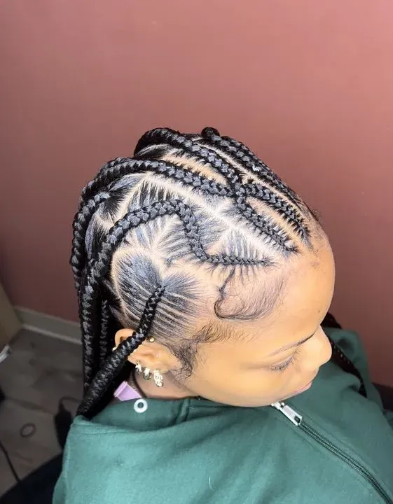 https://cdn.salonspotlight.com/photos/WXewbI5QS1tfjrrZdOvn/12f7fed1-46d0-49ac-ab15-201c6fdb2c8a_720x720
