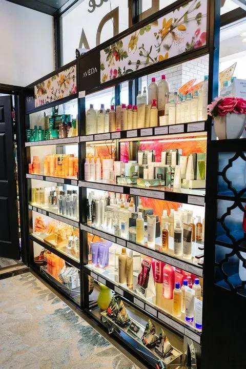 https://cdn.salonspotlight.com/photos/WYjbWOSr3VGGwx1ZXjHr/233f3dbd-fea4-45ff-979a-87d692ed7b35_720x720