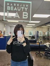 https://cdn.salonspotlight.com/photos/WfTAjW5QWsmkVN2Ud4lD/81eb2301-5243-46f4-a1a3-c318bf6c39aa_720x720