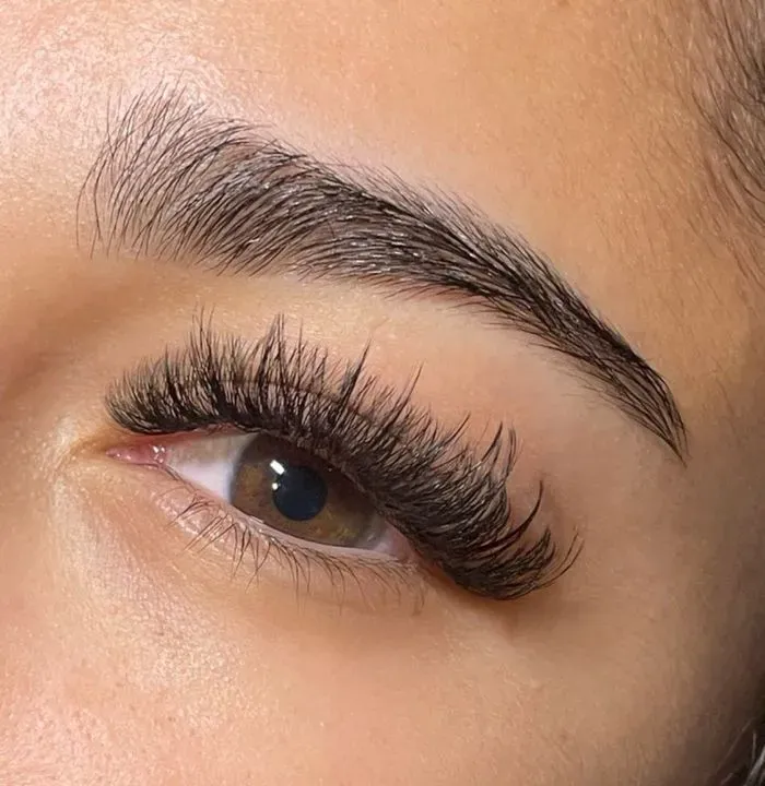 https://cdn.salonspotlight.com/photos/WiajhFRSreSlFtQtAbNX/ee0d87b4-f284-41a2-9b3d-11c950612e3a_720x720