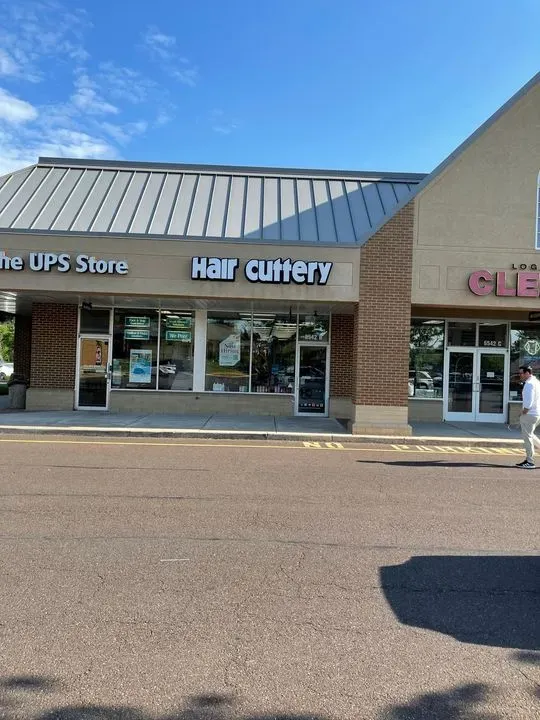 https://cdn.salonspotlight.com/photos/WmFriRsHRp4nlfFSsRiJ/8c9aaa5c-a360-463f-ac60-09240b2d1442_720x720