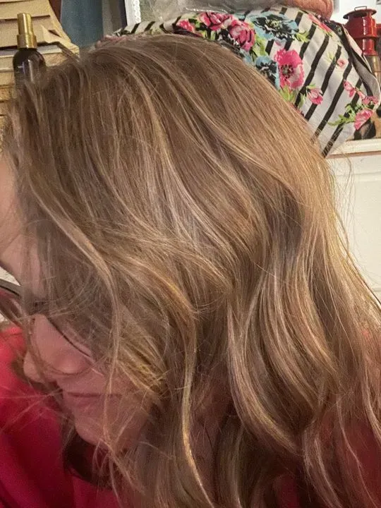https://cdn.salonspotlight.com/photos/Wzb0FeMN2F9UbfSpqHFy/0ead8429-cfda-4cdc-8785-ca1015e3031d_720x720