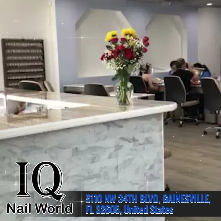 https://cdn.salonspotlight.com/photos/X2XlNsNYcNhzqUnfttFi/2cd8cd6b-2483-4fa6-aa6b-3da3ba28054a_720x720