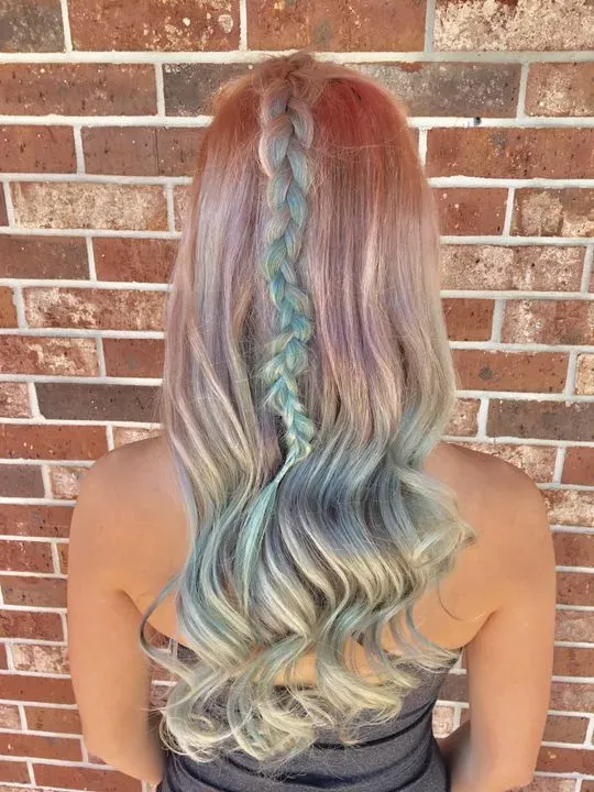 https://cdn.salonspotlight.com/photos/X3UQJrVDSrcXavT5s9mk/da63ca76-705d-4924-b7f6-94ed5f924a53_720x720