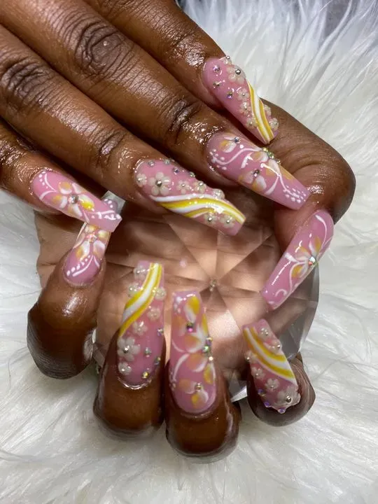 https://cdn.salonspotlight.com/photos/XBADs4j4UiivdFKFJIqJ/1e1a8404-955f-4c62-bd91-c81b81e8c89f_720x720