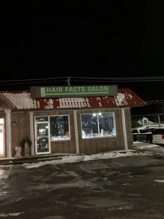 https://cdn.salonspotlight.com/photos/XBjjRw0E74z9jy2udnXU/986f0005-1cbd-4726-8d1a-80286c477127_720x720