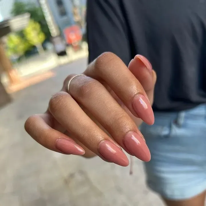 https://cdn.salonspotlight.com/photos/XCdSezC5f1P7wcp0Z9Gj/2692ab9b-6cf4-4f72-889f-b088a1230f27_720x720