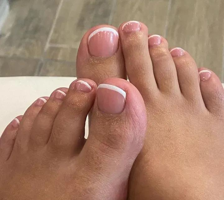 https://cdn.salonspotlight.com/photos/XCdSezC5f1P7wcp0Z9Gj/c76c7b83-494e-49a6-b1bb-fae7a758e928_720x720