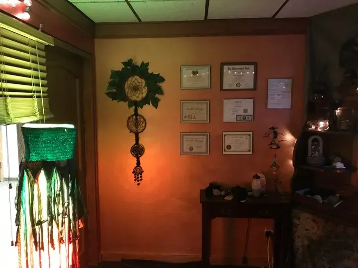 https://cdn.salonspotlight.com/photos/XCyjy7Kf8kdhNryXA8Ro/8d7ef4c9-faf3-4973-a81f-da5f49ff04a9_720x720