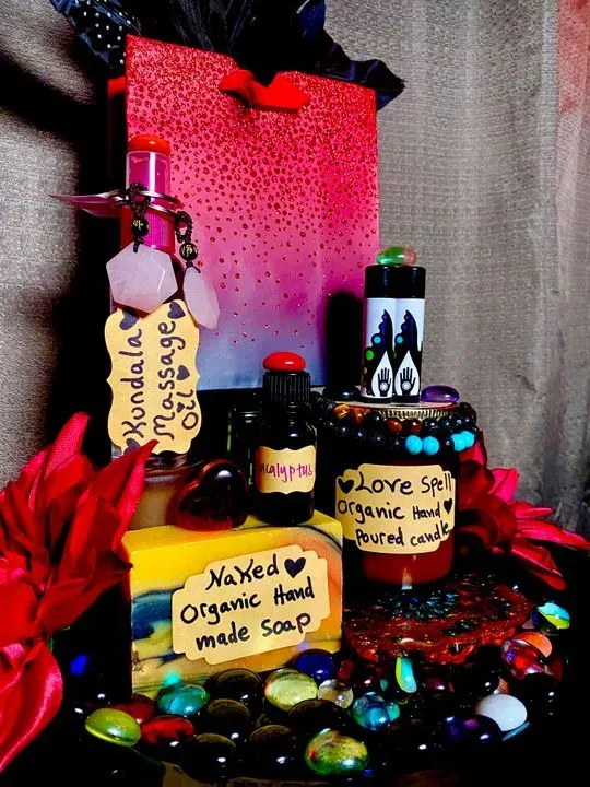 https://cdn.salonspotlight.com/photos/XCyjy7Kf8kdhNryXA8Ro/d0624d95-7be4-4437-b3b5-daa0915929e4_720x720