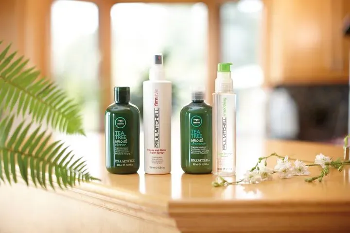 https://cdn.salonspotlight.com/photos/XNeB6D4nE8Gg41lCwLtd/83fffa04-5c59-4f65-bfa8-6442b1d5695d_720x720