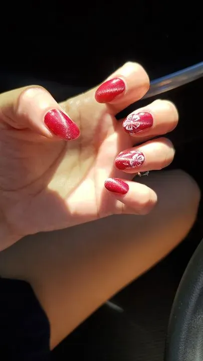 https://cdn.salonspotlight.com/photos/XNnf33cMrAL6hAgXoSyc/36a5a34f-f359-4574-b735-23a68497f0d2_720x720