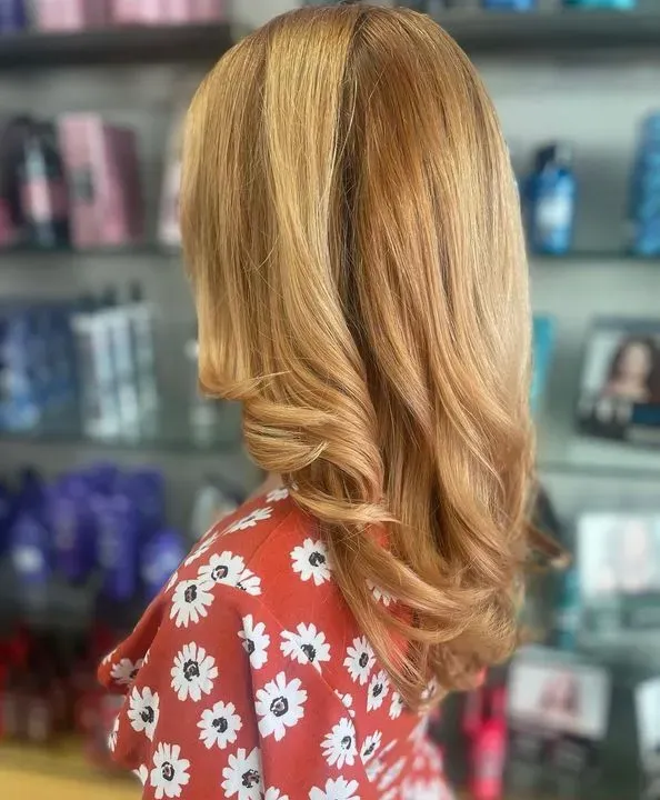 https://cdn.salonspotlight.com/photos/XVUfnOQn91MSWITgxwyF/3f0209f8-7c32-4214-ade1-987b23e31454_720x720
