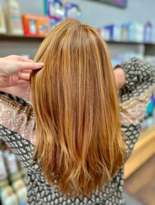 https://cdn.salonspotlight.com/photos/XVUfnOQn91MSWITgxwyF/dc3d3b46-ff1b-4512-83e9-8c714c95abbc_720x720