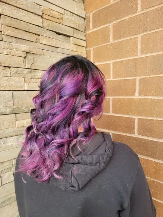 https://cdn.salonspotlight.com/photos/XjLdpidJ6iC3VCr6nT5L/0fa3fb33-8c42-4d56-8537-283c4fec49d7_720x720