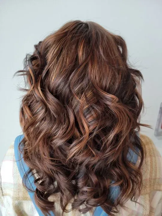 https://cdn.salonspotlight.com/photos/XjLdpidJ6iC3VCr6nT5L/93aee804-7d3a-4e9d-be42-4d2a6e336cf7_720x720