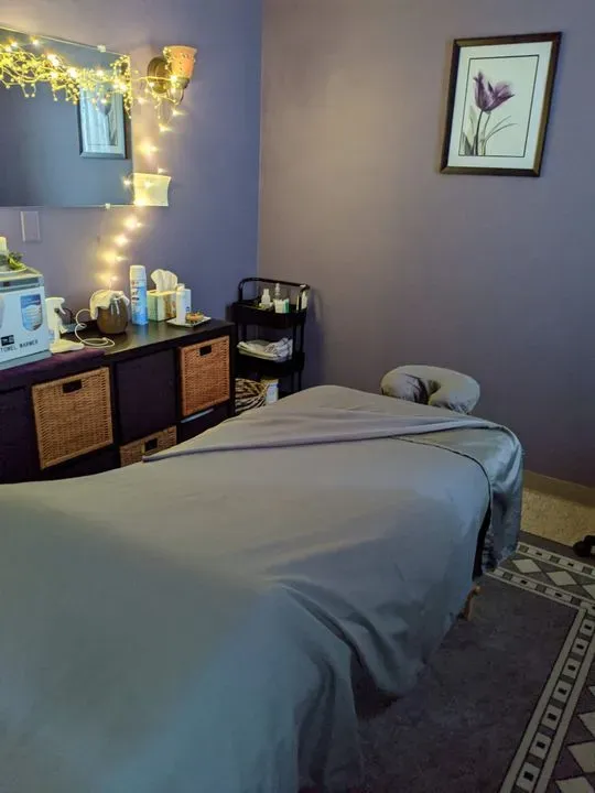 https://cdn.salonspotlight.com/photos/XrWMcQch720SOjCU23Go/35614394-c103-4c0c-8324-9037238f2a74_720x720