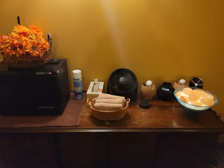 https://cdn.salonspotlight.com/photos/XrWMcQch720SOjCU23Go/8530267a-23ad-450f-bcef-962a13e90aaa_720x720