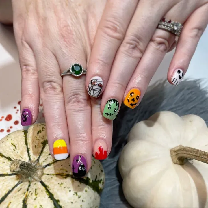 https://cdn.salonspotlight.com/photos/XsGnbL2vx5bFALF80uvm/bdd2952c-2aaf-4c7c-90f9-2b437b0d9063_720x720