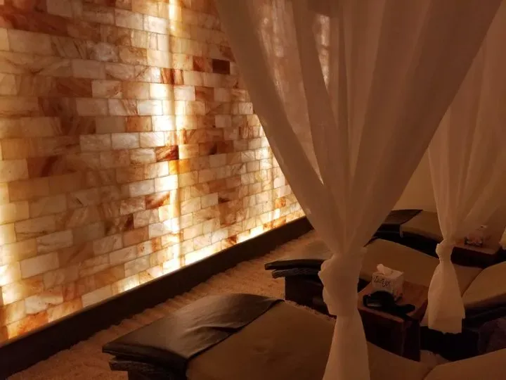 https://cdn.salonspotlight.com/photos/Xw0XzoLYs4oU6nY2Wipu/b500664a-8320-48e3-ad0b-9fd8876d98a5_720x720