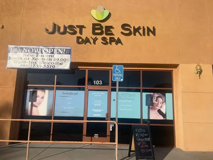 https://cdn.salonspotlight.com/photos/XwM4oKFUgpyNP0IVMLOa/6ccf90fc-7c2b-45df-8a2f-434b1e8795ec_720x720
