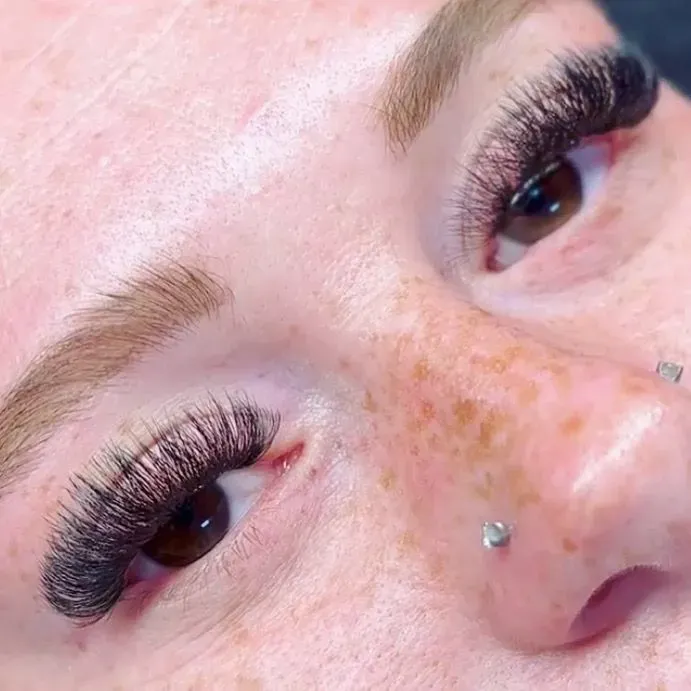 https://cdn.salonspotlight.com/photos/XxvDvEoCMPfPHKxk91r5/1d7fb90f-9e98-4a09-9c3c-9226a9198937_720x720