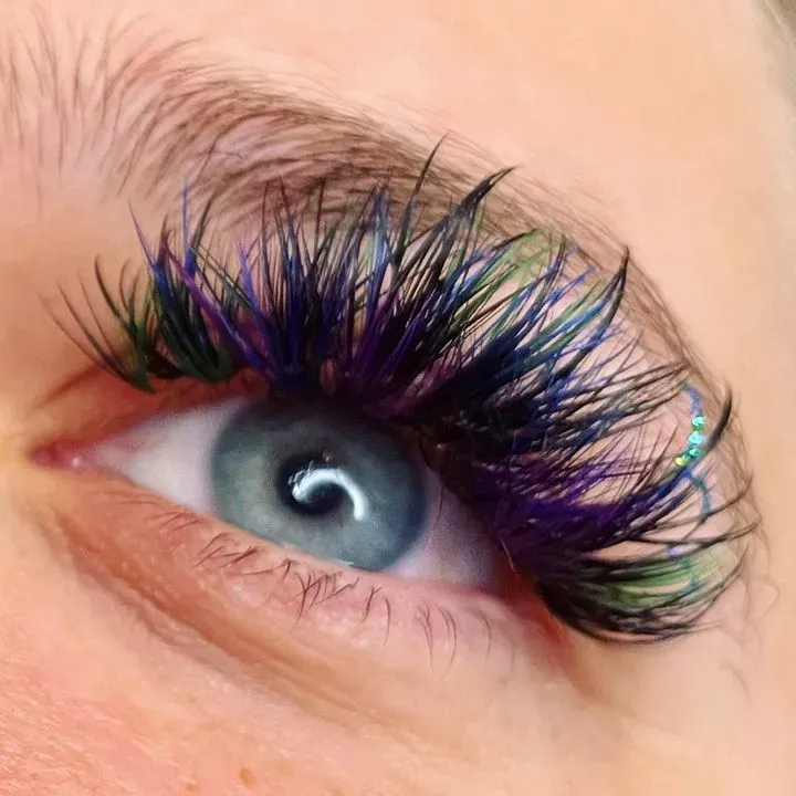 https://cdn.salonspotlight.com/photos/XxvDvEoCMPfPHKxk91r5/792b10c2-a8d4-42f3-9df6-11895f90fe58_720x720