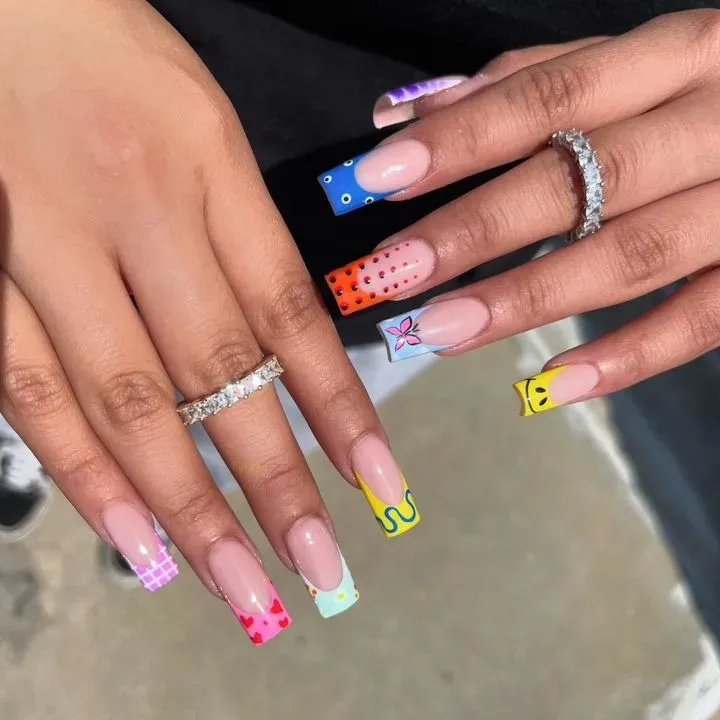 https://cdn.salonspotlight.com/photos/Y3uxLyXdGVL9doxe54bn/6996146f-74f2-49c8-9b84-8220a2bb4683_720x720