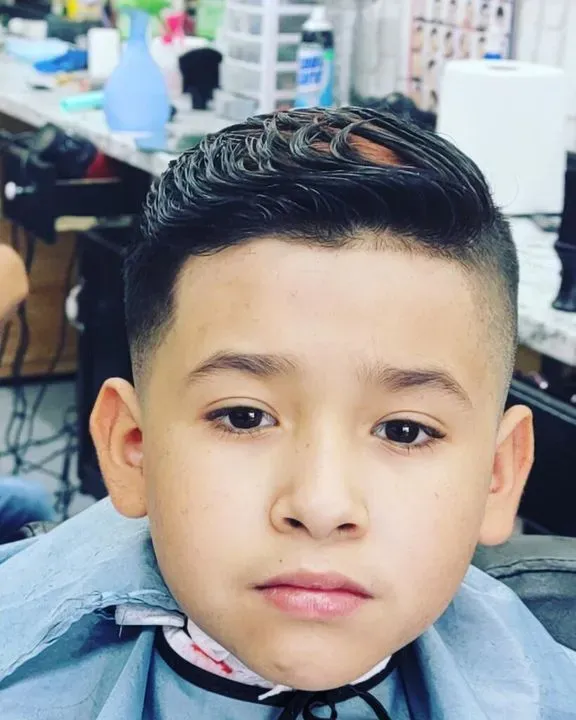 https://cdn.salonspotlight.com/photos/Y9rJS1HWfKjrYO7Ihxkn/e6540f10-4cc3-4602-835a-11c16ce35afc_720x720