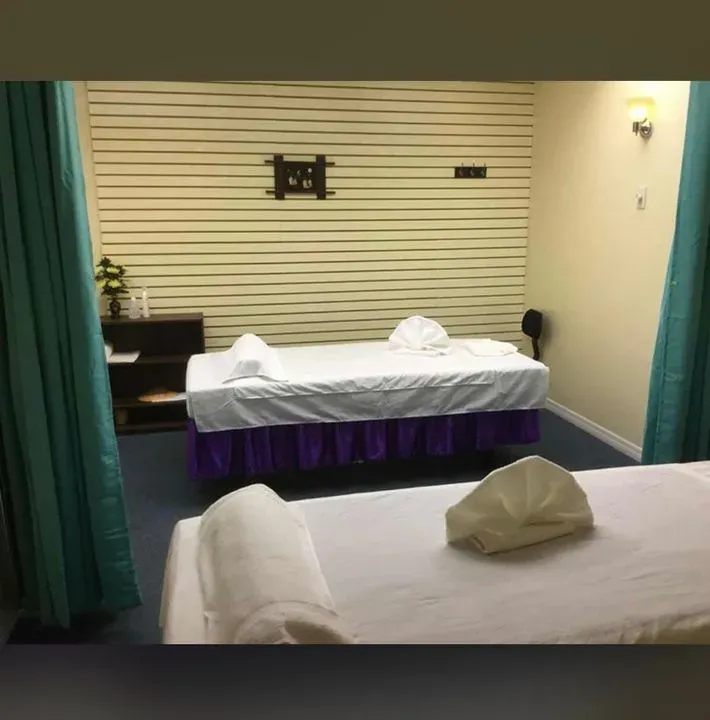 https://cdn.salonspotlight.com/photos/YCHUOyTbqt6V2NHbBRCK/5a5c6e44-f700-4874-a0a7-bfb69755fc28_720x720