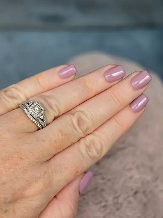 https://cdn.salonspotlight.com/photos/YCh6Sg7nKrkrqzjXtfBm/0964b9a5-0905-4125-8014-643571763a70_720x720