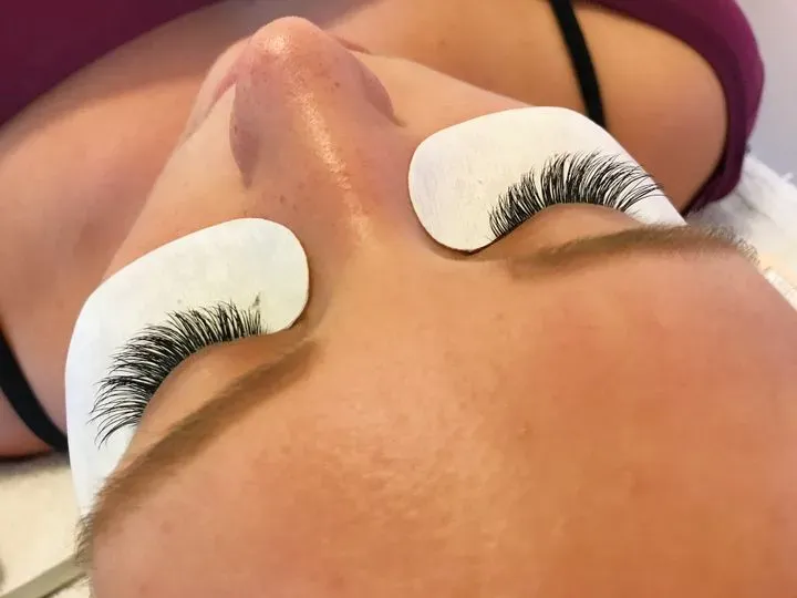 https://cdn.salonspotlight.com/photos/YI3adwetrxXD0zjLld4X/4704064e-0cdb-4cb2-960f-9b3cecc319e3_720x720