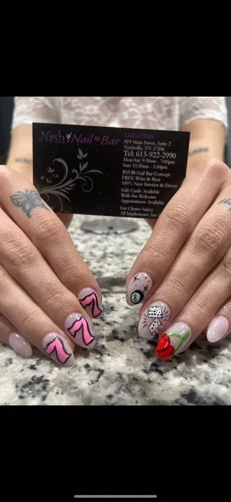 https://cdn.salonspotlight.com/photos/YMrc4YiwIk6HyYcAl8qy/98010469-f681-4123-97b9-0052d957c867_720x720