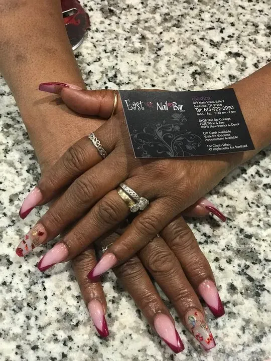 https://cdn.salonspotlight.com/photos/YMrc4YiwIk6HyYcAl8qy/d9514d76-308f-4f94-939d-e73ff30d935a_720x720