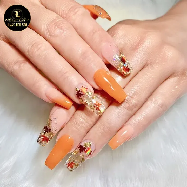 https://cdn.salonspotlight.com/photos/YOZ6wATACSzeihL6bQ3h/22dc11f9-a65a-482a-a319-4bce164b0b23_720x720
