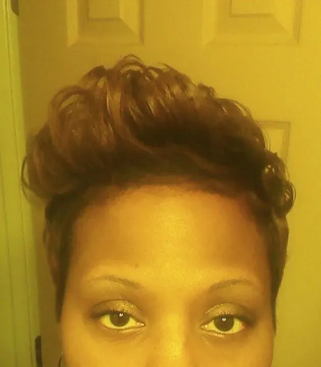 https://cdn.salonspotlight.com/photos/YSZqEOqfenApJM8fFECl/74093763-3f28-48a3-9394-1fcbb4044924_720x720