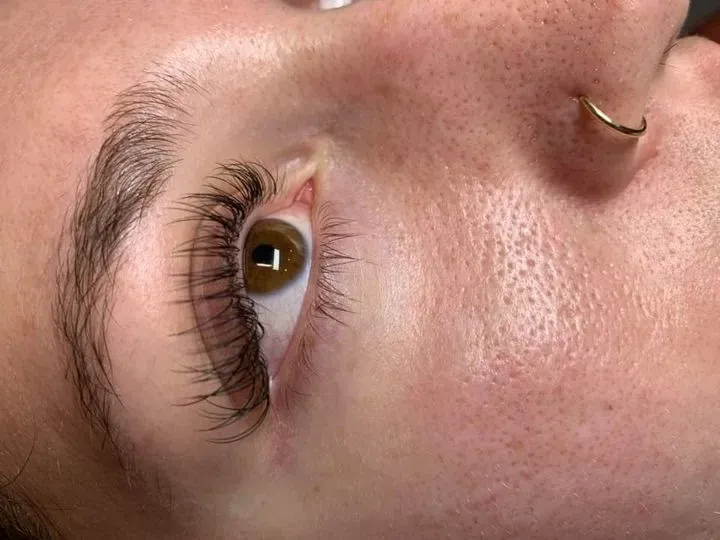 https://cdn.salonspotlight.com/photos/YTZw8DArSBwor89rEF2Q/af10e9b0-ffde-4500-b220-a7d0b9792326_720x720
