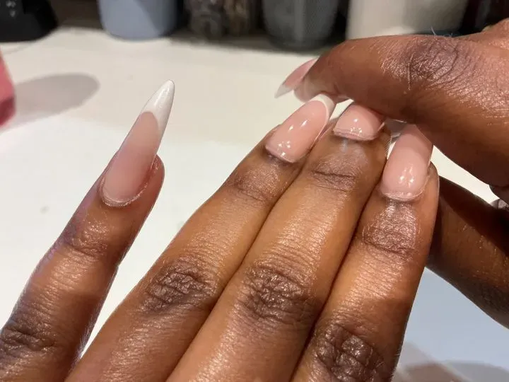 https://cdn.salonspotlight.com/photos/YU8zUgHcRIUtHEBSbDfK/9c4ec66b-91e2-4317-9034-2a1efa4c4788_720x720