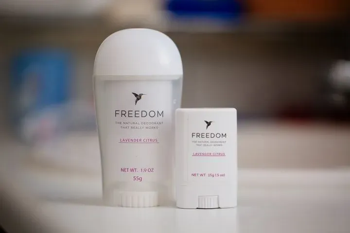 https://cdn.salonspotlight.com/photos/YYcITMjlBtEyOQJaoEZ9/f192114a-002f-49db-b846-dac3c5c07b53_720x720