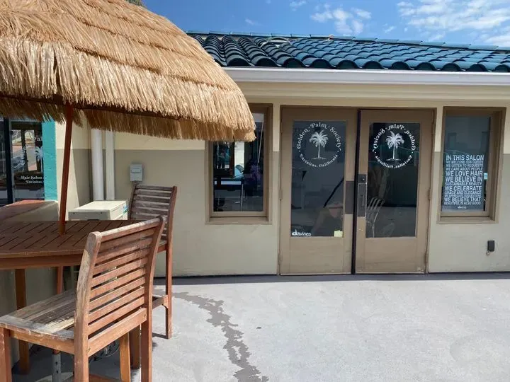https://cdn.salonspotlight.com/photos/YctFe0d6onuzUZ3gFfNA/4079ae35-5d0f-41c4-9244-b5b222e89556_720x720