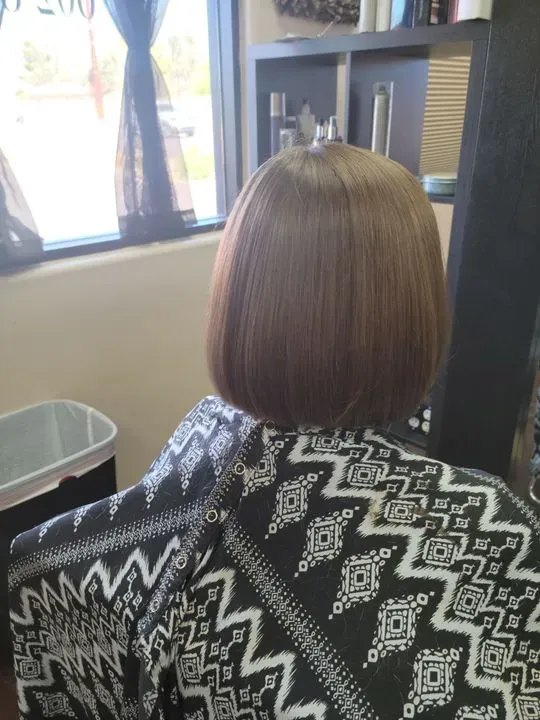 https://cdn.salonspotlight.com/photos/YiaL1O55Wg2N55TydOX1/5a77ec63-6371-4eb7-982d-79329e2fd58f_720x720