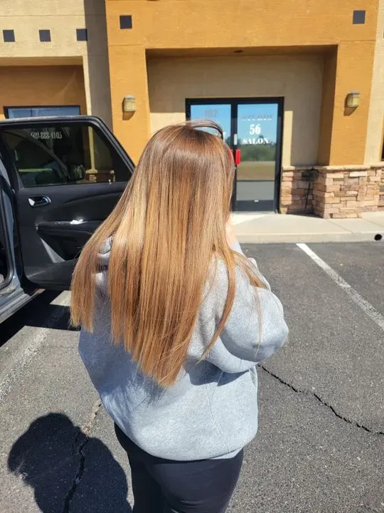 https://cdn.salonspotlight.com/photos/YiaL1O55Wg2N55TydOX1/da478eb6-3a29-41fa-91c3-11f3a4242cac_720x720