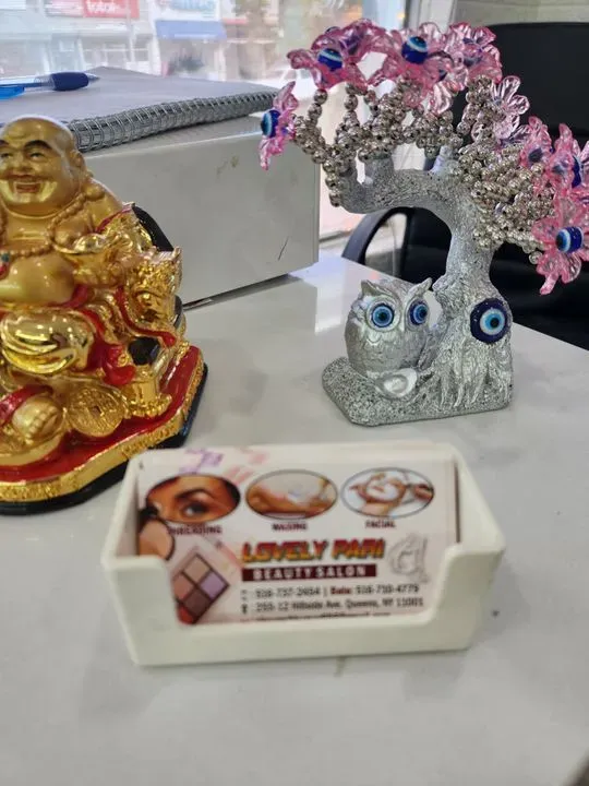 https://cdn.salonspotlight.com/photos/YjlV8Yp1RyPQDvDGnRaC/710e765d-56ba-46b5-b274-66d0b2c13c4b_720x720